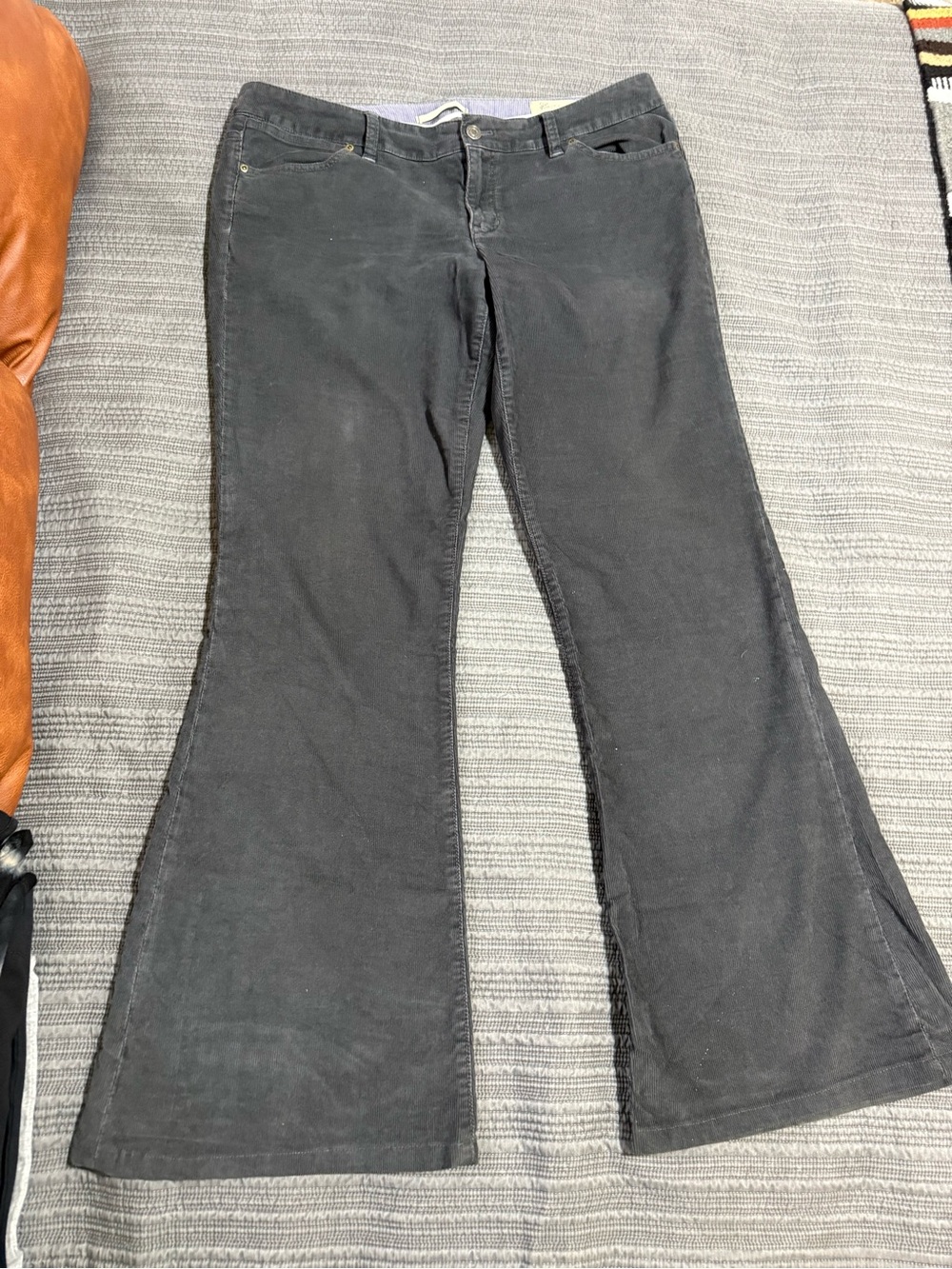 Women's Gap Flared Corduroy Pants slate Grey 30 in inseam